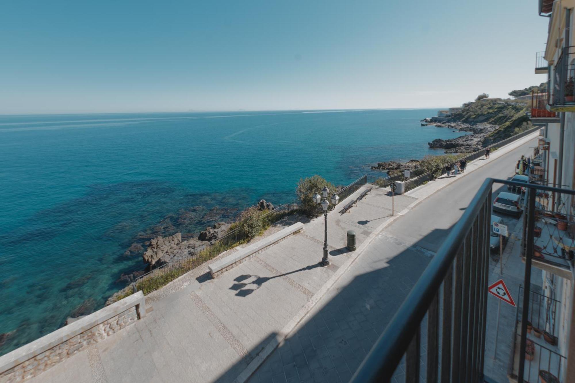 Tra La Rocca E Il Mare Di Cefalu Exterior photo